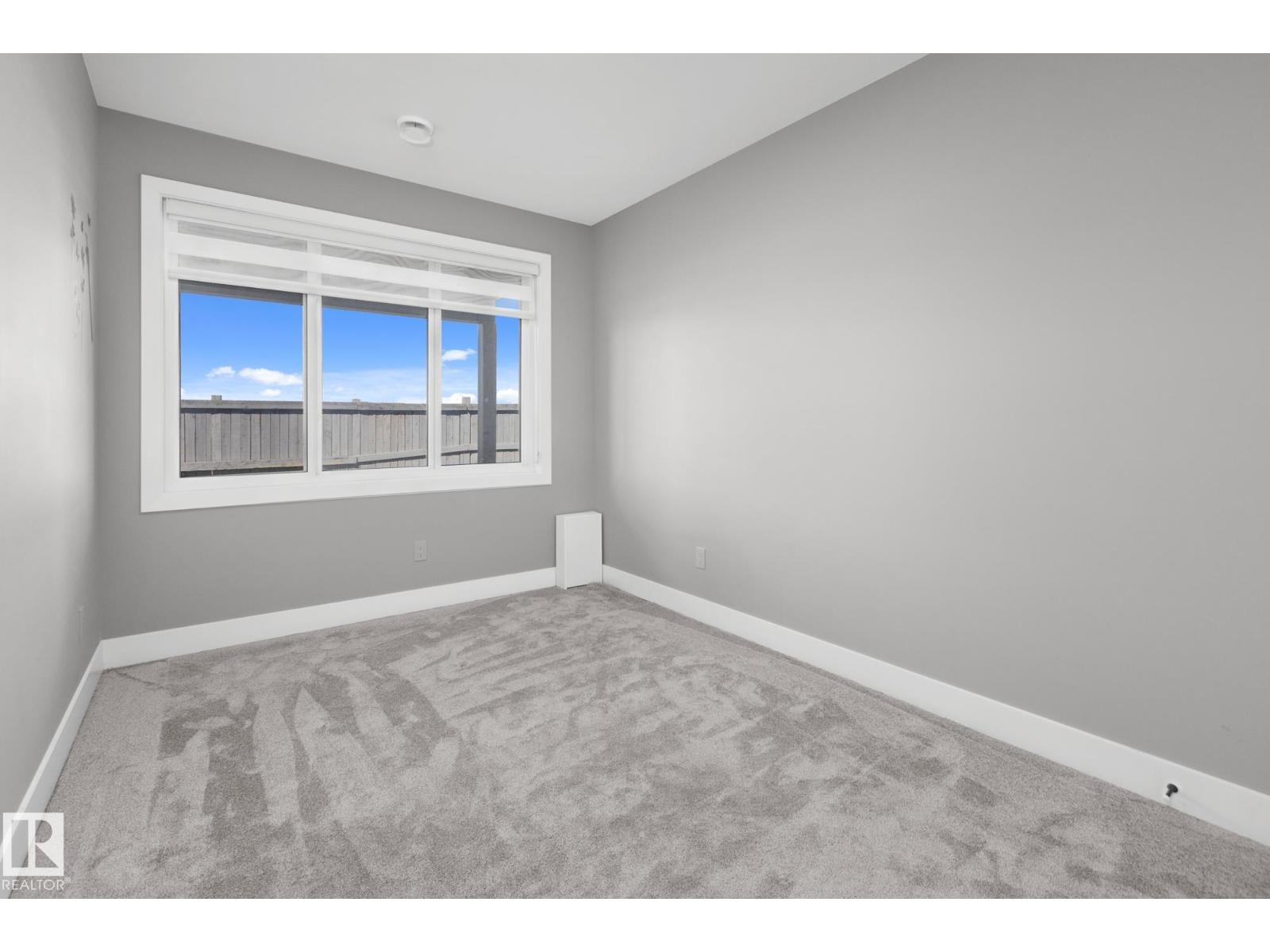 Photo 7 of 18204 94 St Nw, Edmonton AB