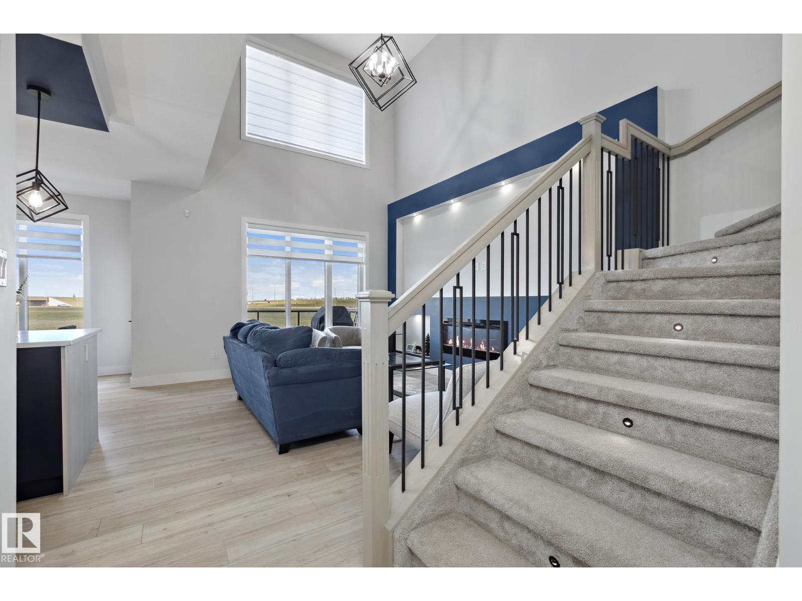 Photo 19 of 18204 94 St Nw, Edmonton AB