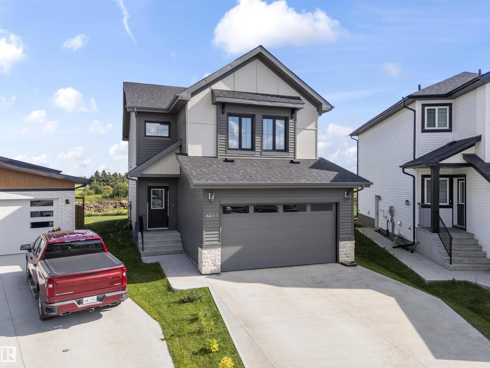 Photo 5 of 6205 6205 46 Av, Beaumont AB