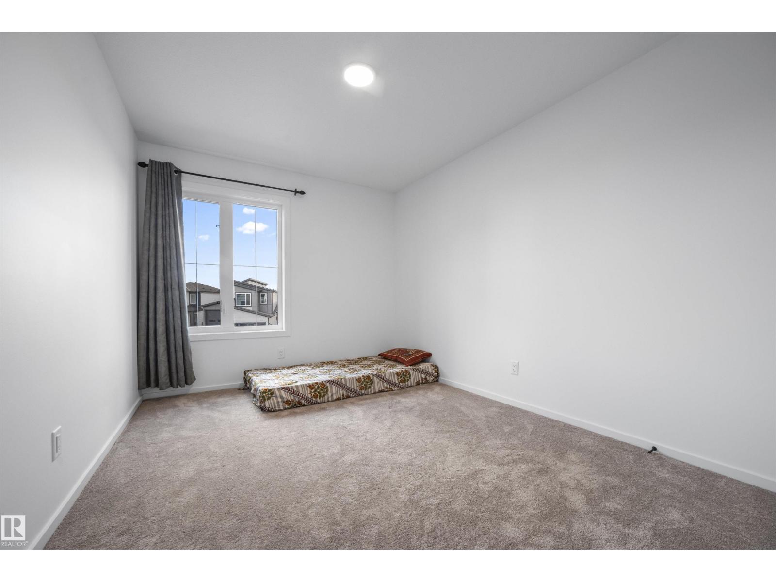 Photo 36 of 6205 6205 46 Av, Beaumont AB