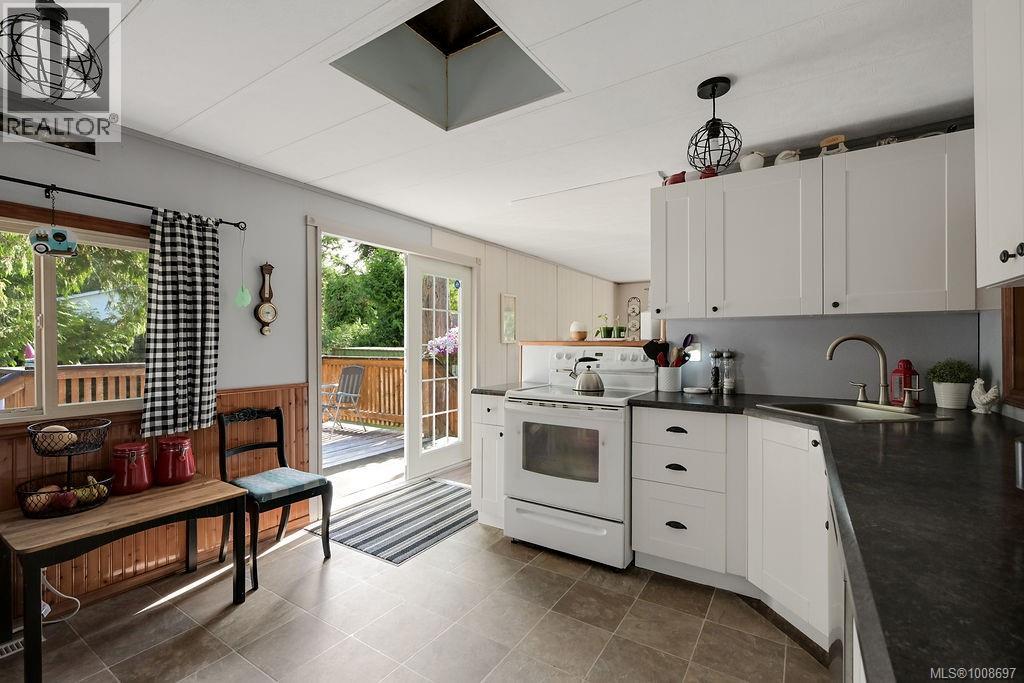 Photo 4 of 1015 Cowerd Rd, Cobble Hill BC