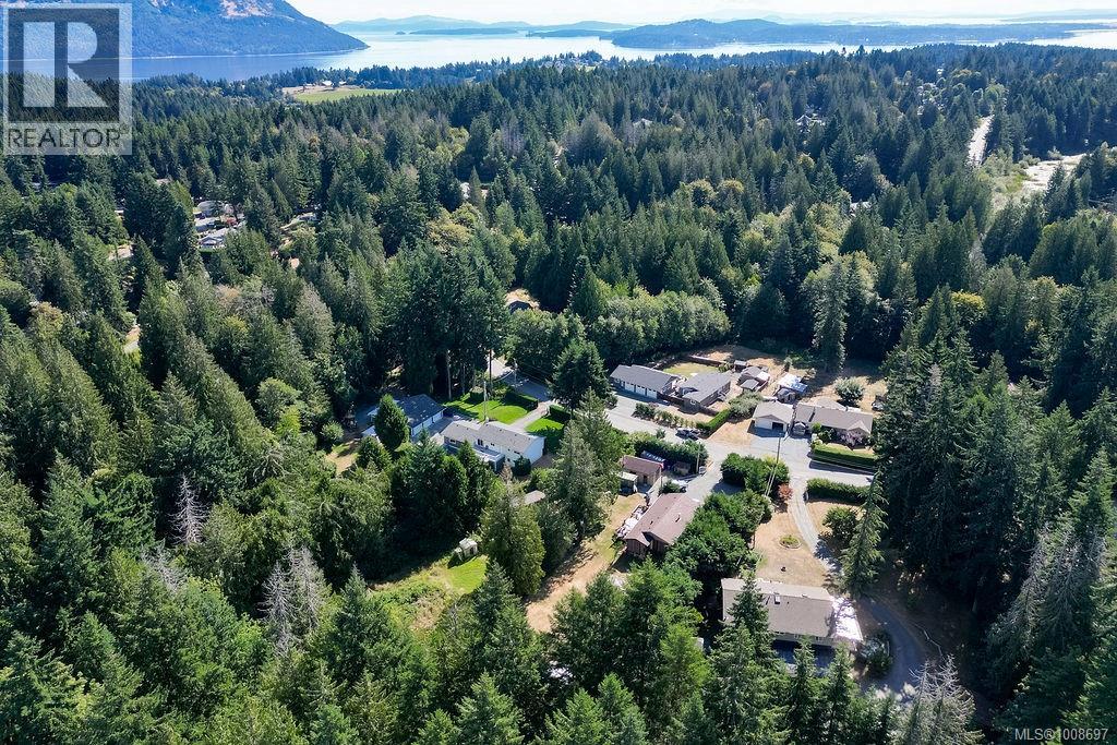 Photo 33 of 1015 Cowerd Rd, Cobble Hill BC
