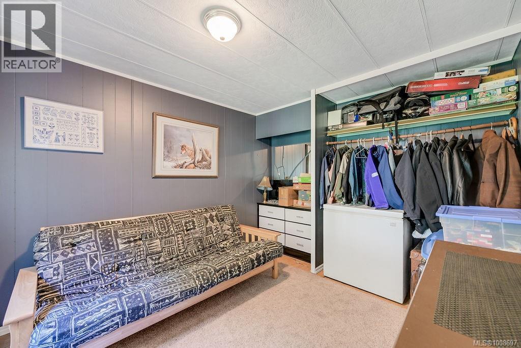 Photo 10 of 1015 Cowerd Rd, Cobble Hill BC