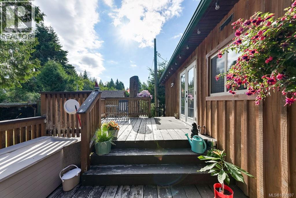 Photo 6 of 1015 Cowerd Rd, Cobble Hill BC
