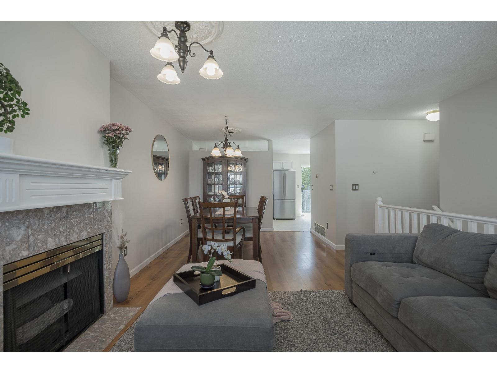 Photo 7 of 82 8716 Walnut Grove Drive, Langley BC