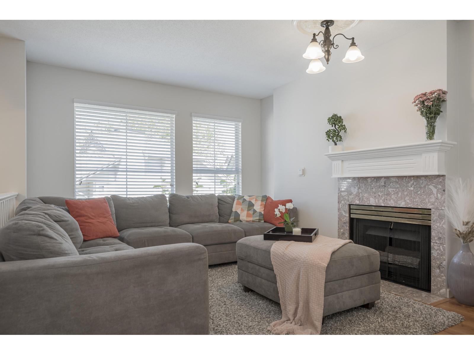 Photo 4 of 82 8716 Walnut Grove Drive, Langley BC