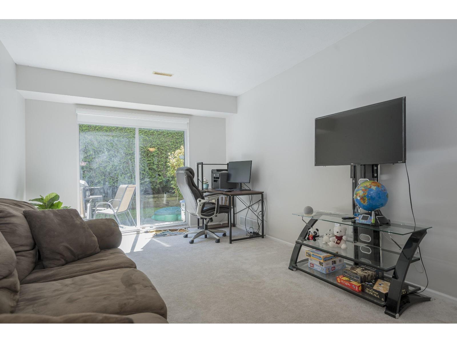 Photo 23 of 82 8716 Walnut Grove Drive, Langley BC