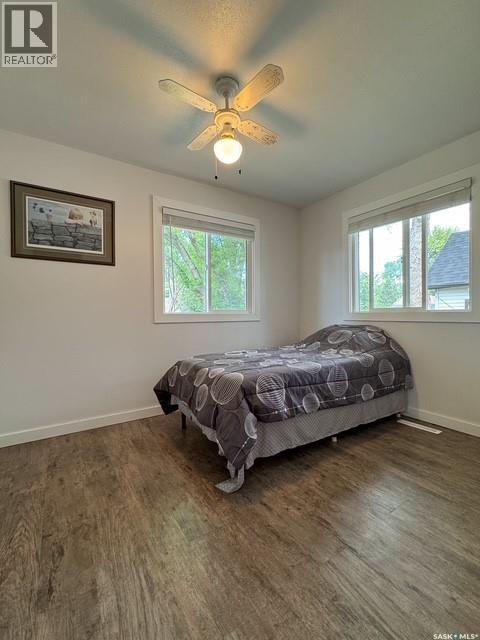 Single Family House Bungalow for Sale in  Bell STREET Swift Current 