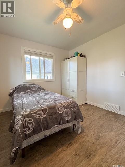 Single Family House Bungalow for Sale in  Bell STREET Swift Current 