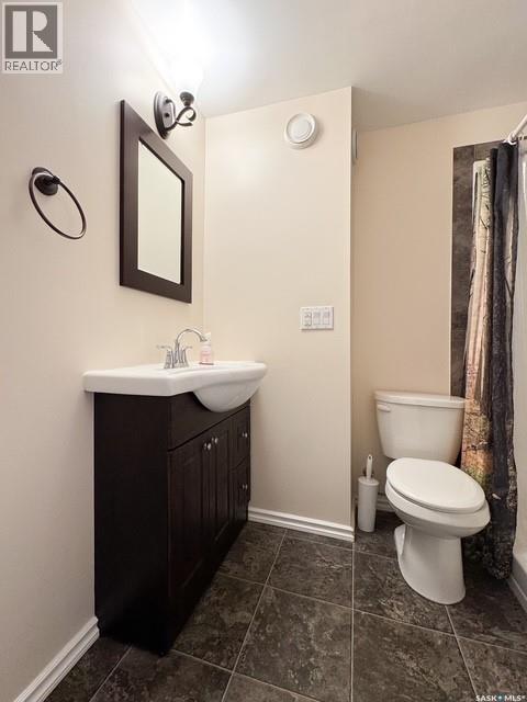 Single Family House Bungalow for Sale in  Bell STREET Swift Current 