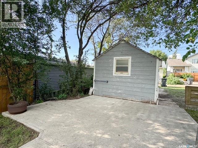Single Family House Bungalow for Sale in  Bell STREET Swift Current 
