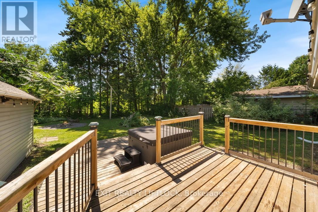 Photo 16 of 236 Hiram Street, Bracebridge ON