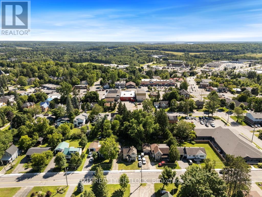 Photo 29 of 236 Hiram Street, Bracebridge ON