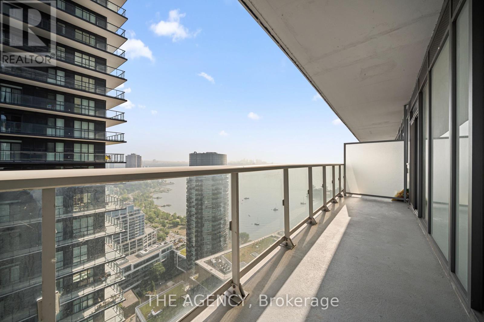 Photo 6 of 3309 56 Annie Craig Drive, Toronto ON