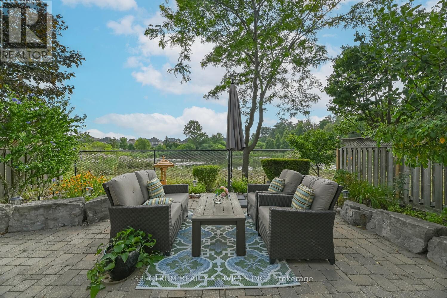 Photo 50 of 68 Robarts Drive, Milton ON