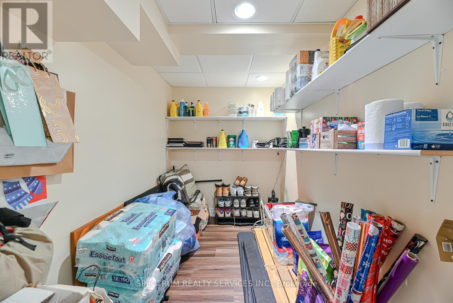 Photo 49 of 68 Robarts Drive, Milton ON