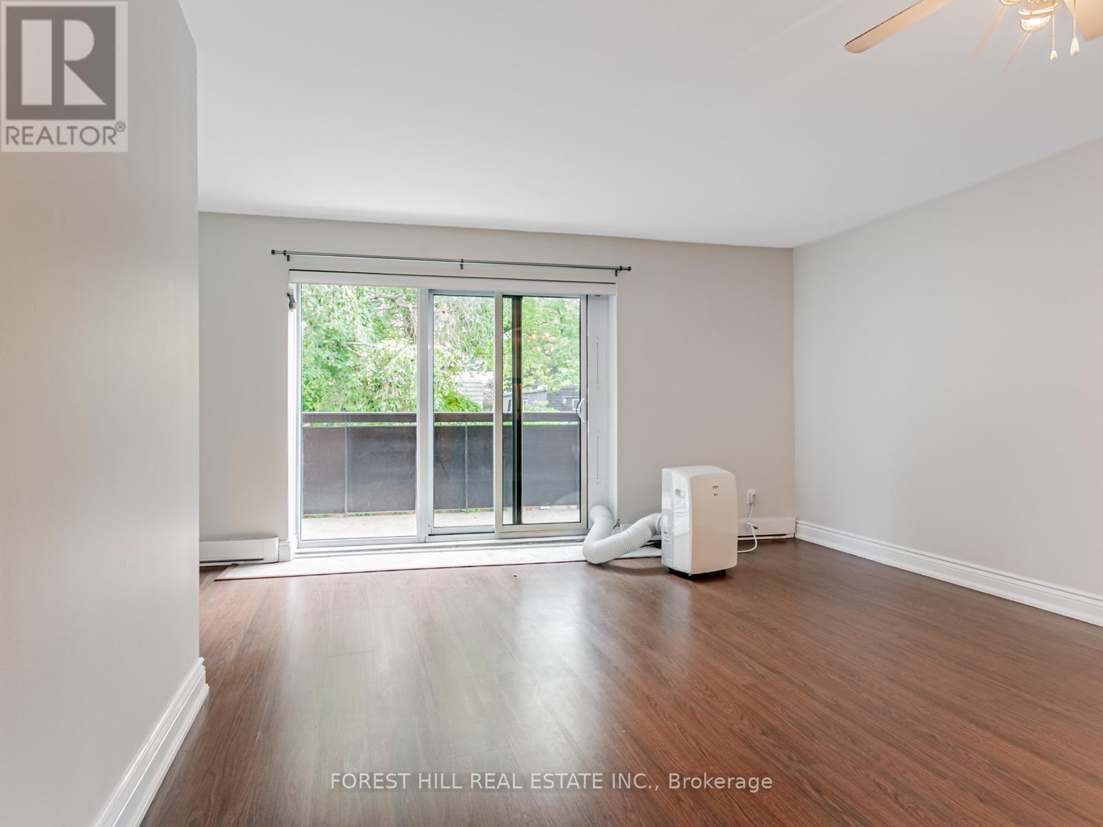 Photo 6 of 2631 B 2633 Yonge Street, Toronto ON
