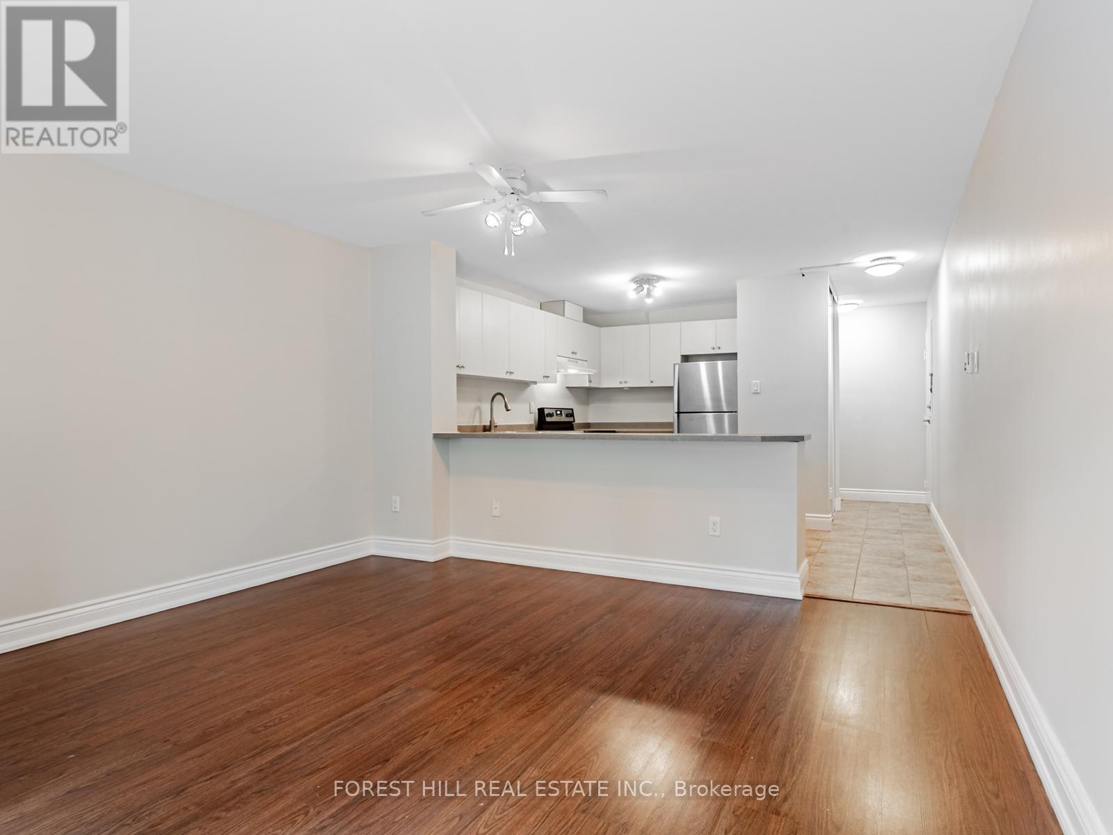 Photo 10 of 2631 B 2633 Yonge Street, Toronto ON