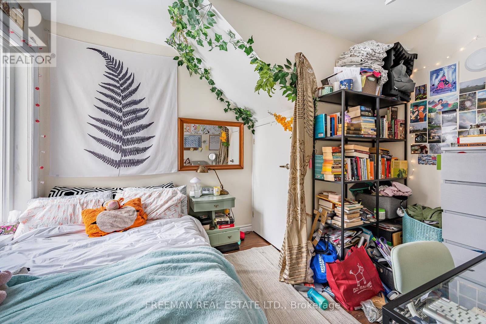 Photo 16 of 426 Brunswick Avenue, Toronto ON