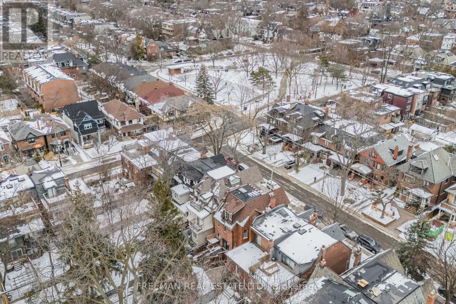 Photo 17 of 426 Brunswick Avenue, Toronto ON