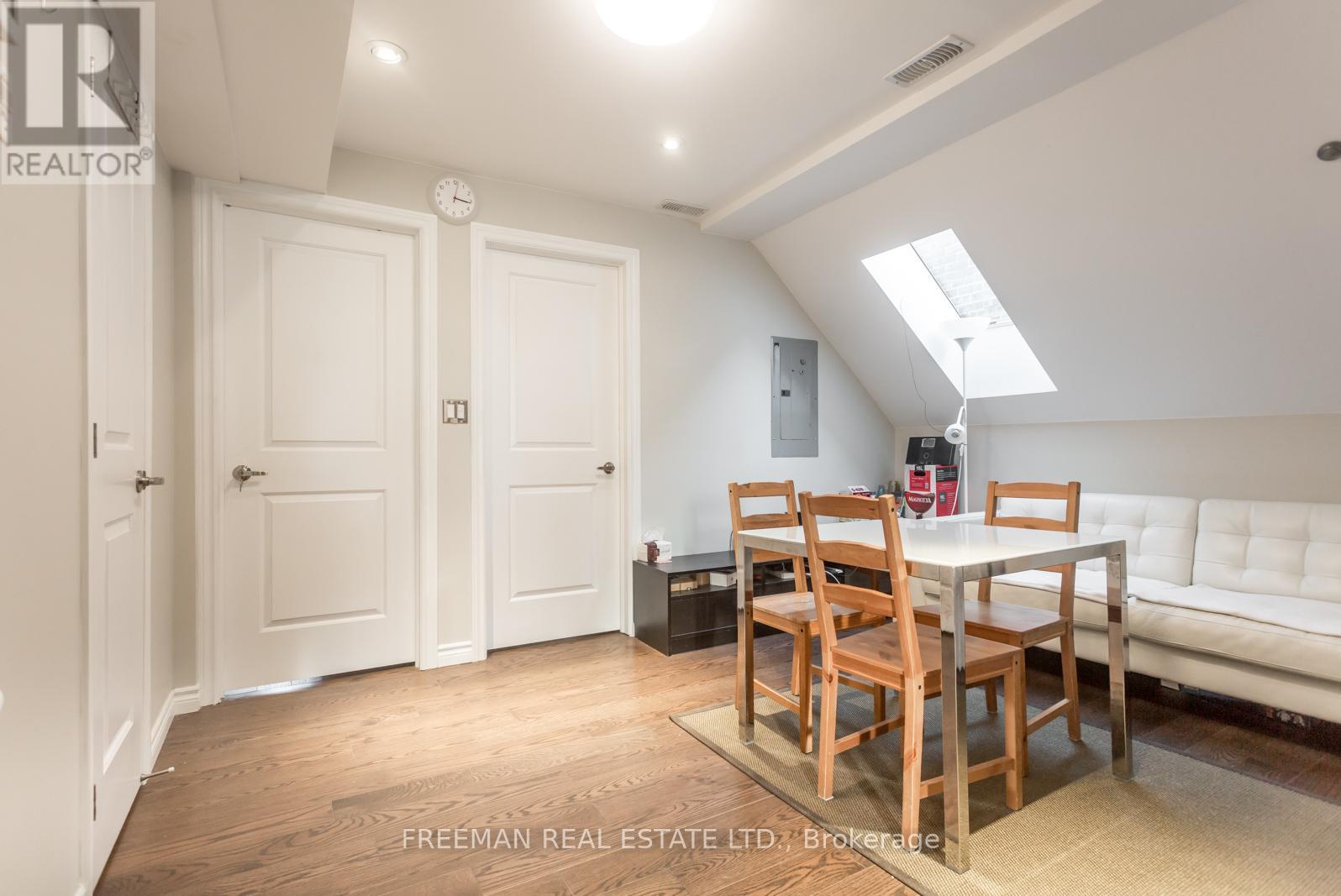 Photo 20 of 426 Brunswick Avenue, Toronto ON
