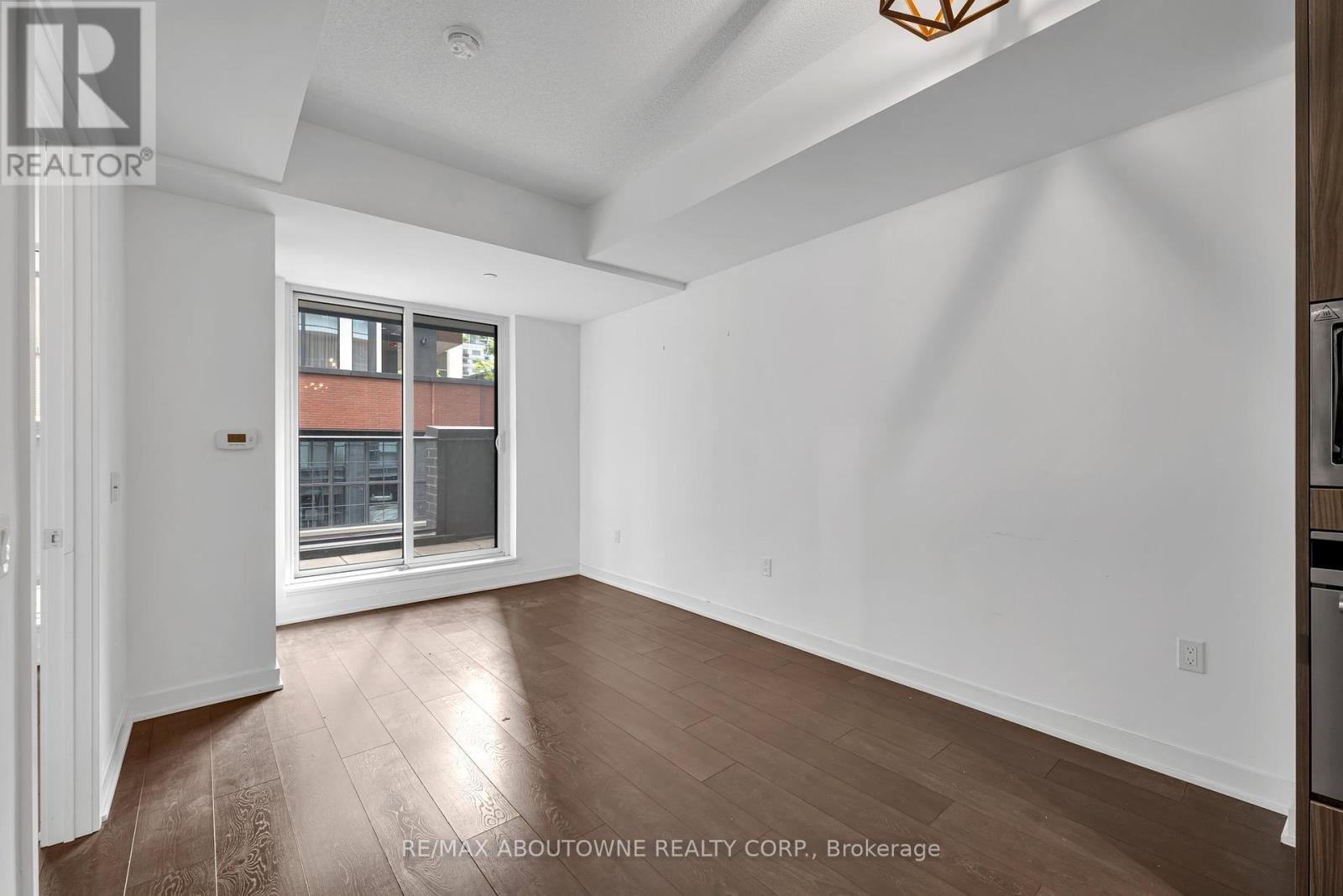 Photo 40 of 915 115 Blue Jays Way, Toronto ON