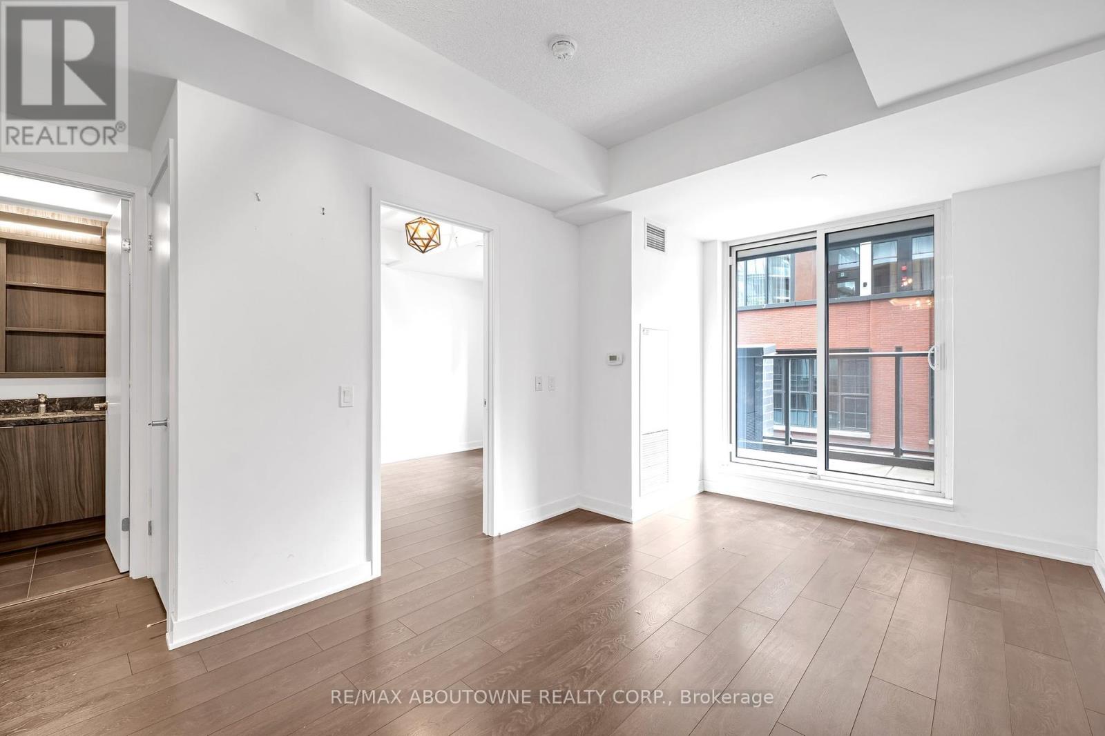 Photo 39 of 915 115 Blue Jays Way, Toronto ON