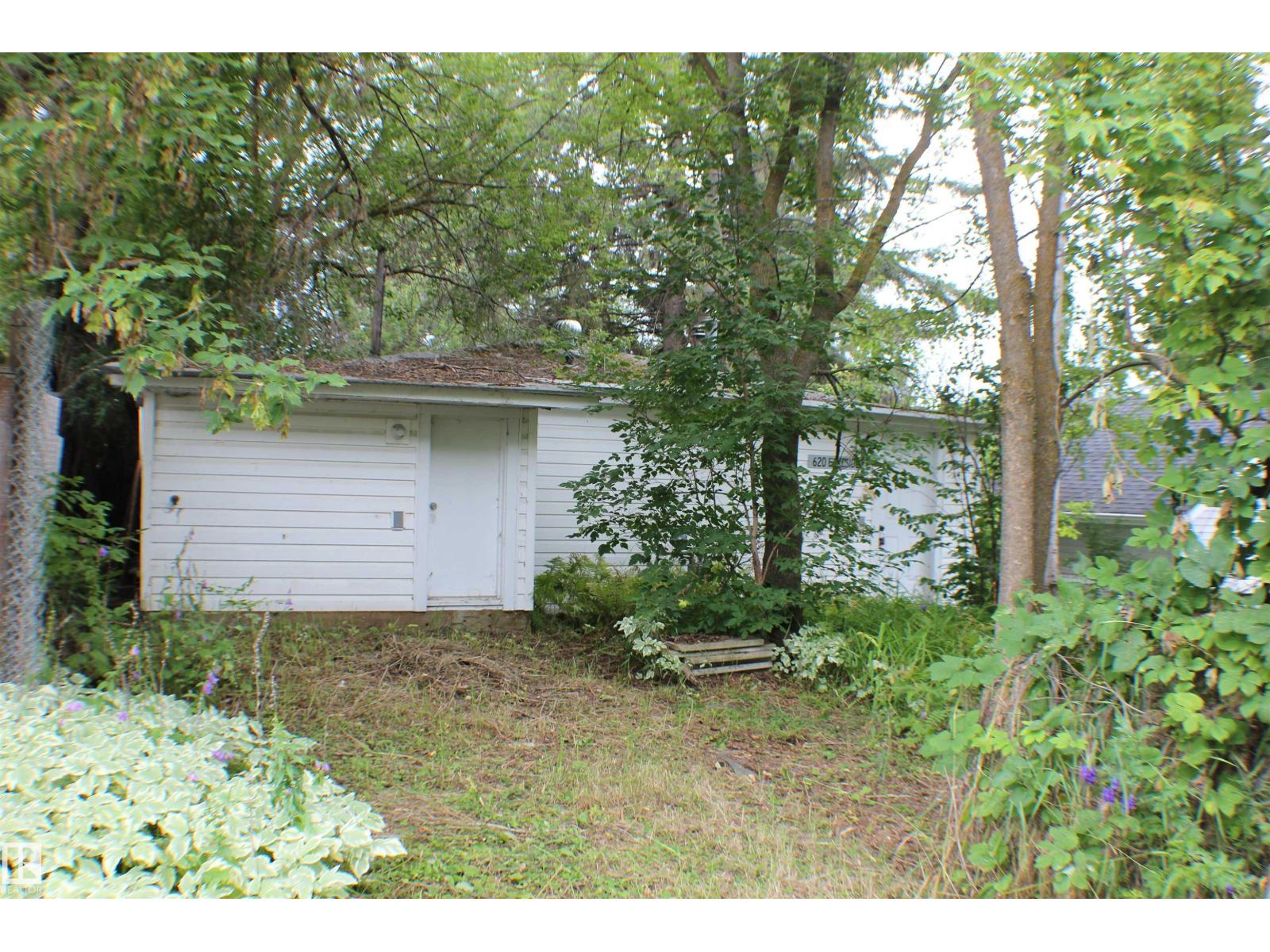 620 Lakeside PT, Rural Parkland County