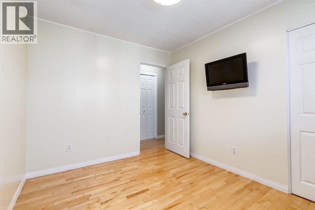 Single Family House for Sale in   Street SE Ogden Calgary 