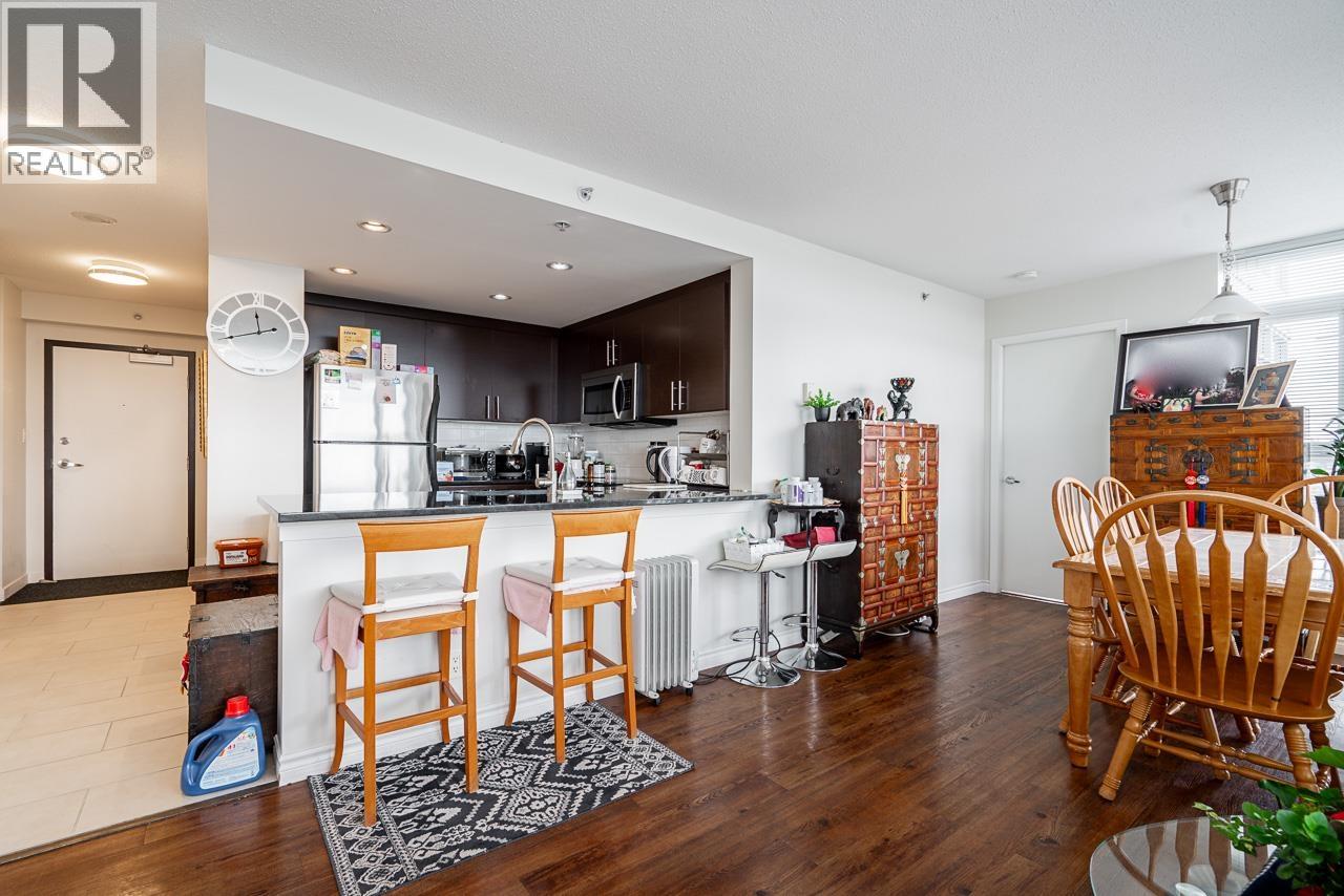 Photo 24 of 1901 555 Delestre Avenue, Coquitlam BC