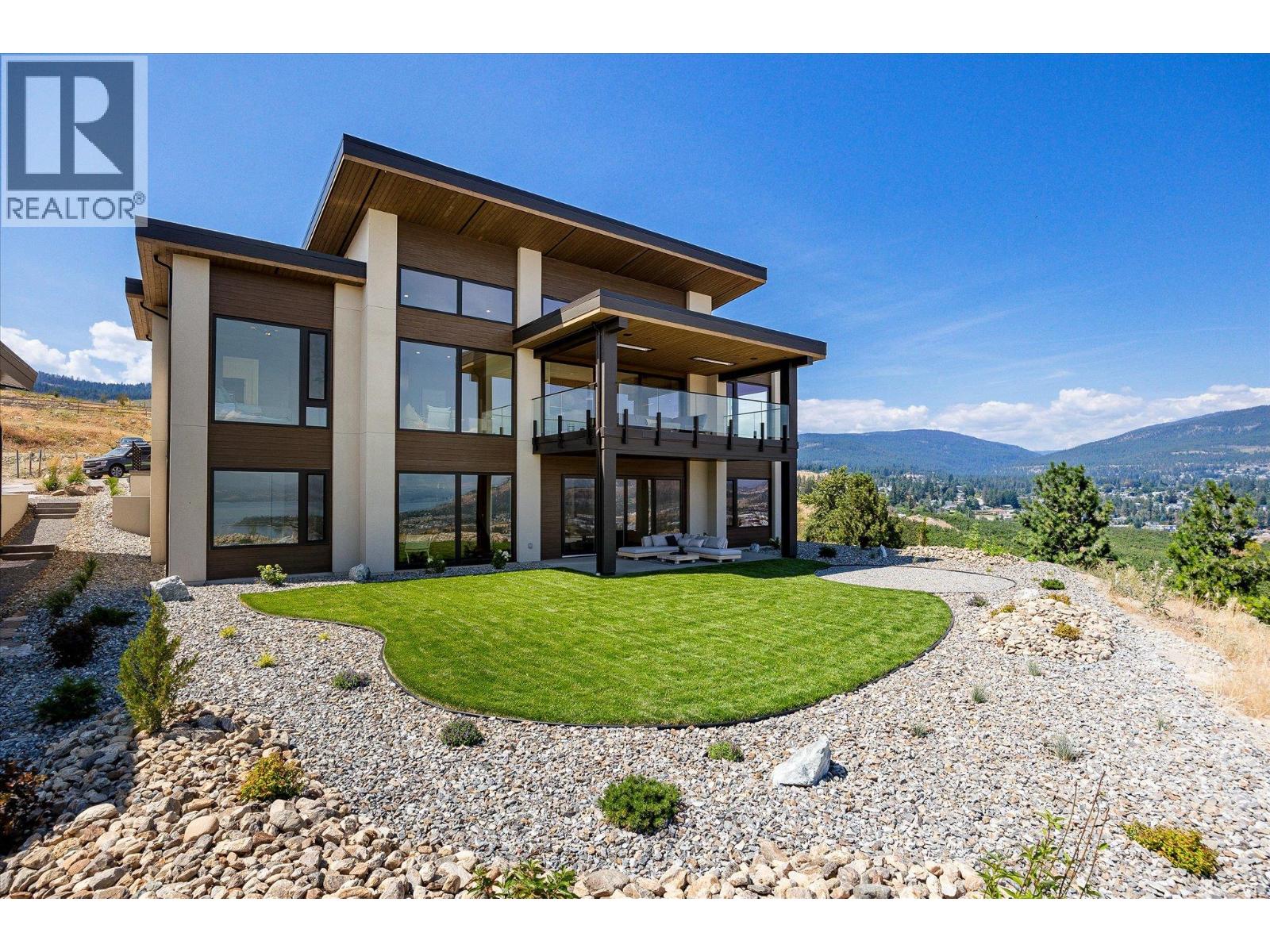 4011 Sunstone Street, West Kelowna