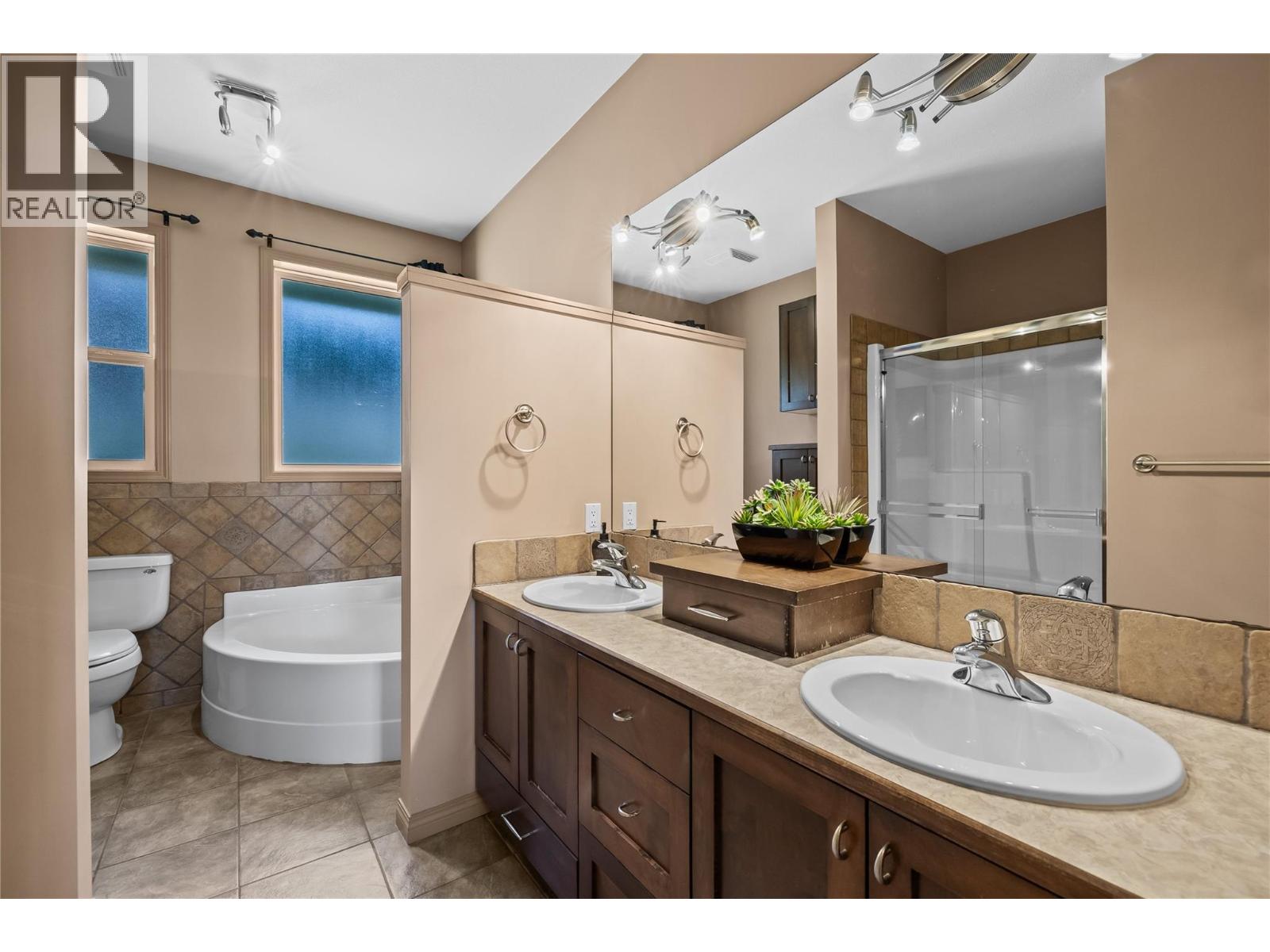 1656 MERLOT DRIVE - 20