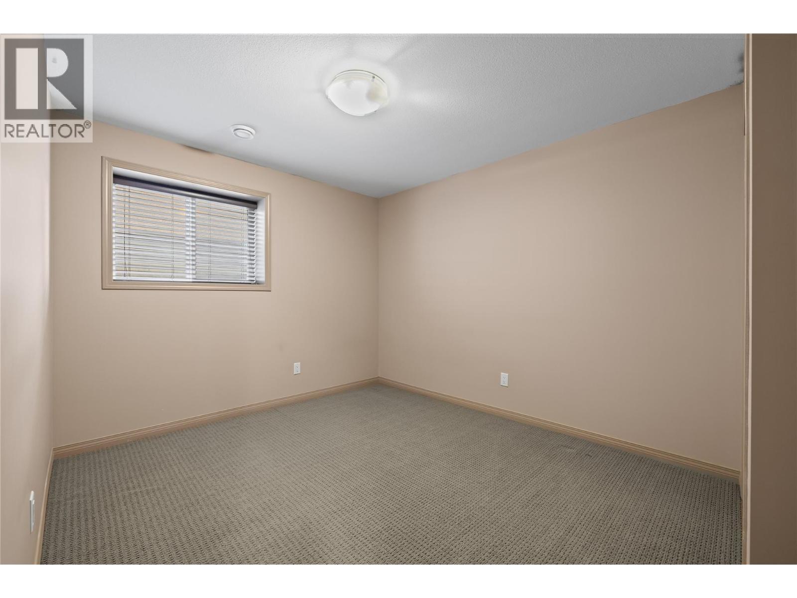 1656 MERLOT DRIVE - 38