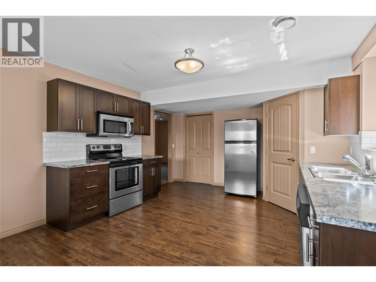 1656 MERLOT DRIVE - 30
