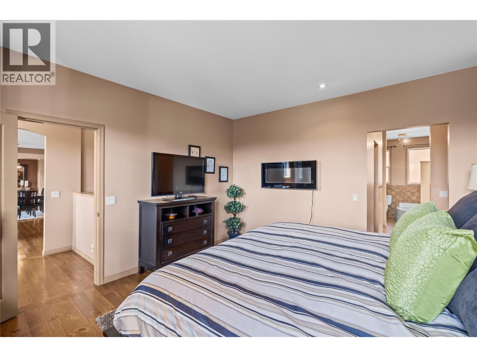 1656 MERLOT DRIVE - 18