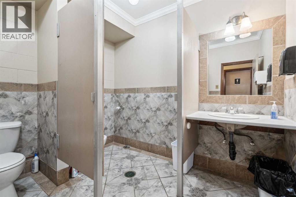 Photo 41 of 704 41 Avenue Ne, Calgary AB