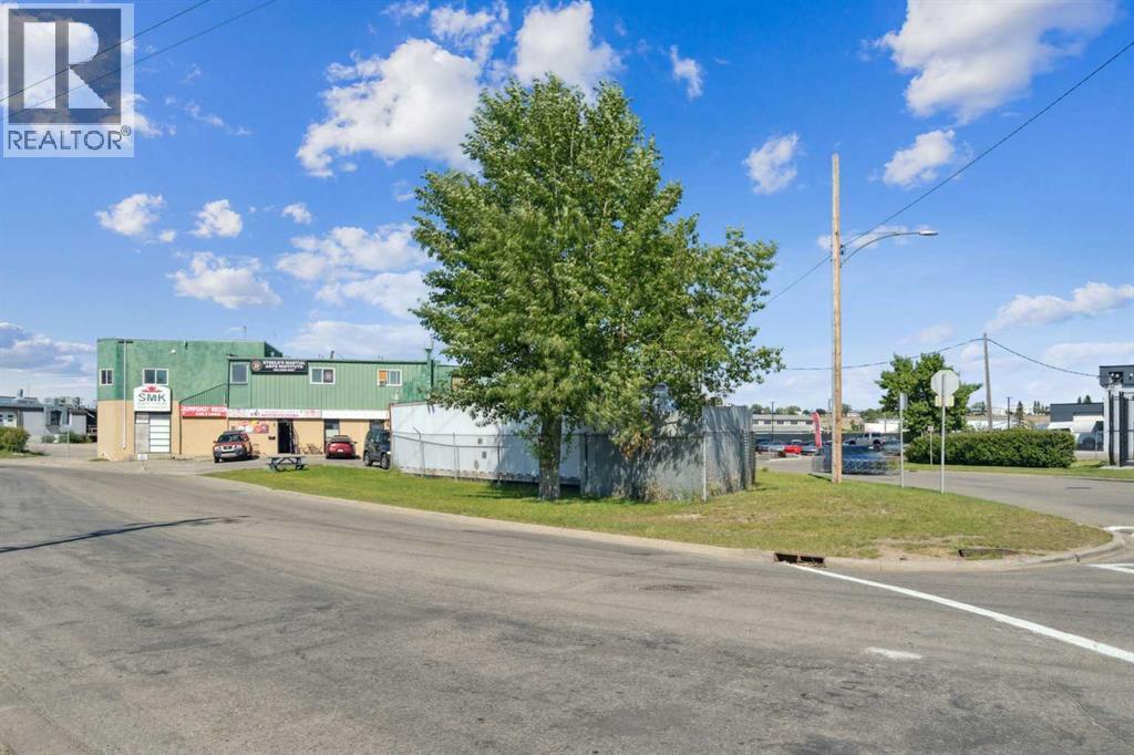 Photo 9 of 704 41 Avenue Ne, Calgary AB