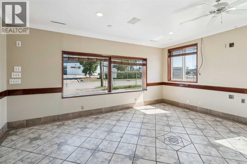 Photo 13 of 704 41 Avenue Ne, Calgary AB