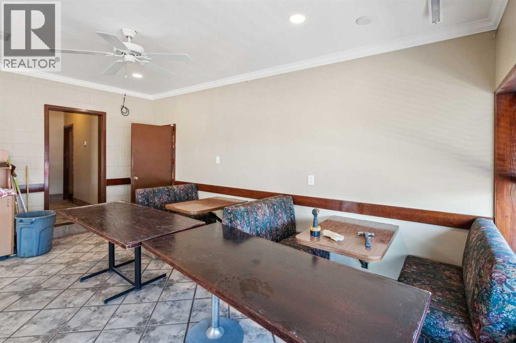 Photo 12 of 704 41 Avenue Ne, Calgary AB