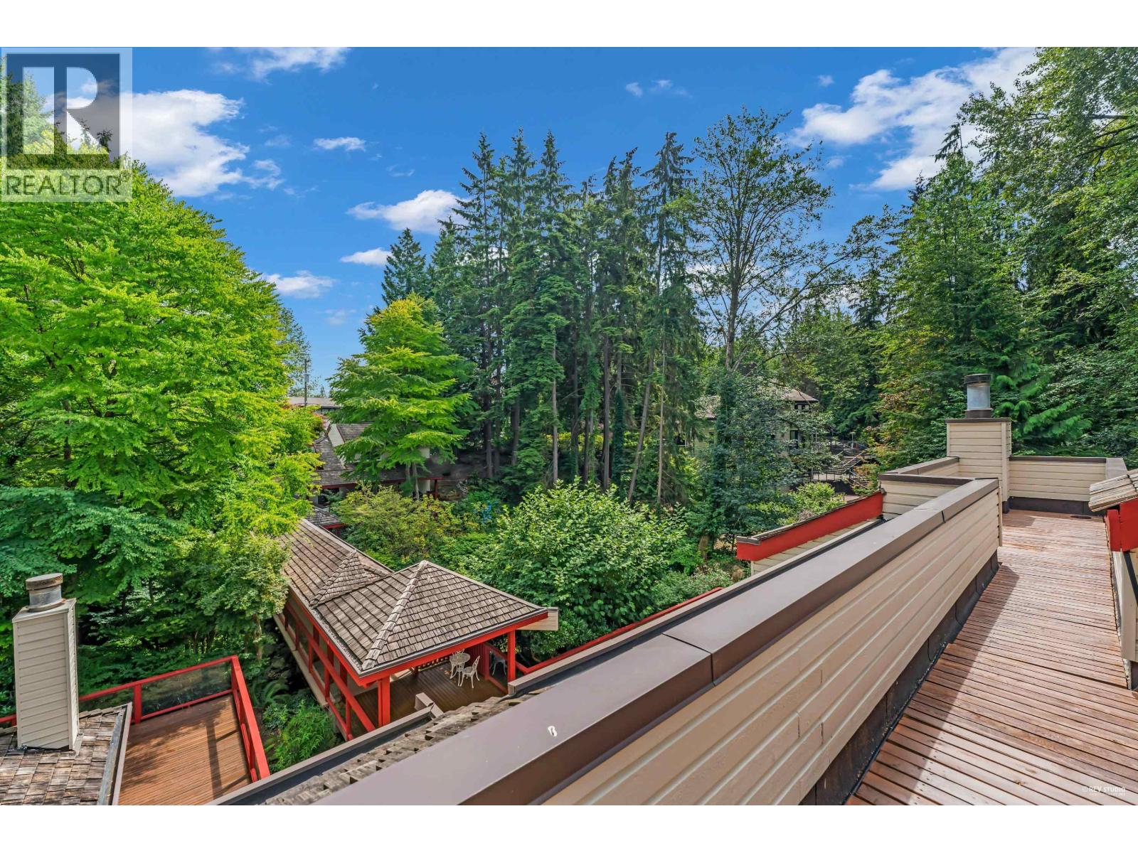 Photo 29 of 2901 Allan Road, North Vancouver BC