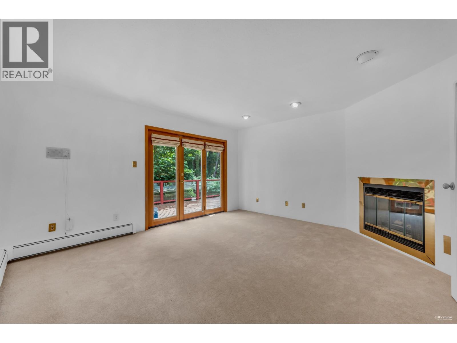 Photo 12 of 2901 Allan Road, North Vancouver BC