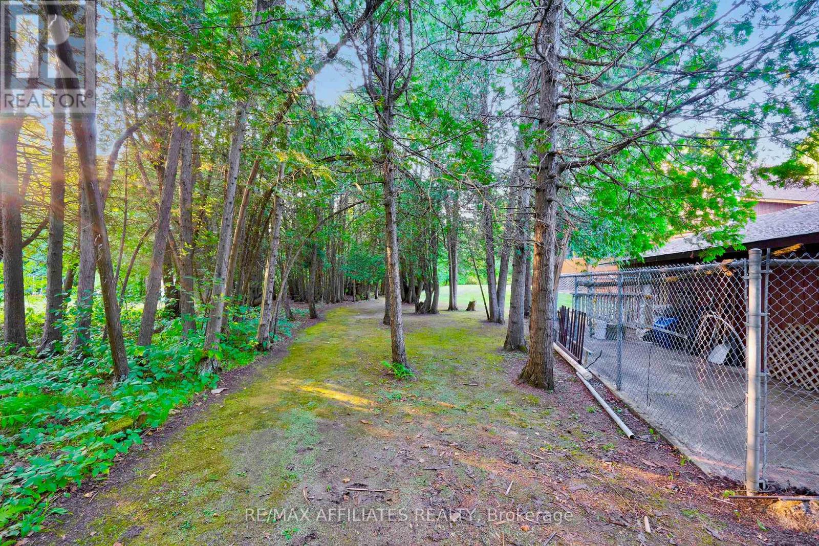 Photo 35 of 256 Saunders Road, Beckwith ON