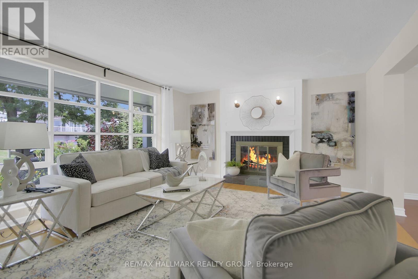 Photo 9 of 51 Charkay Street, Ottawa ON