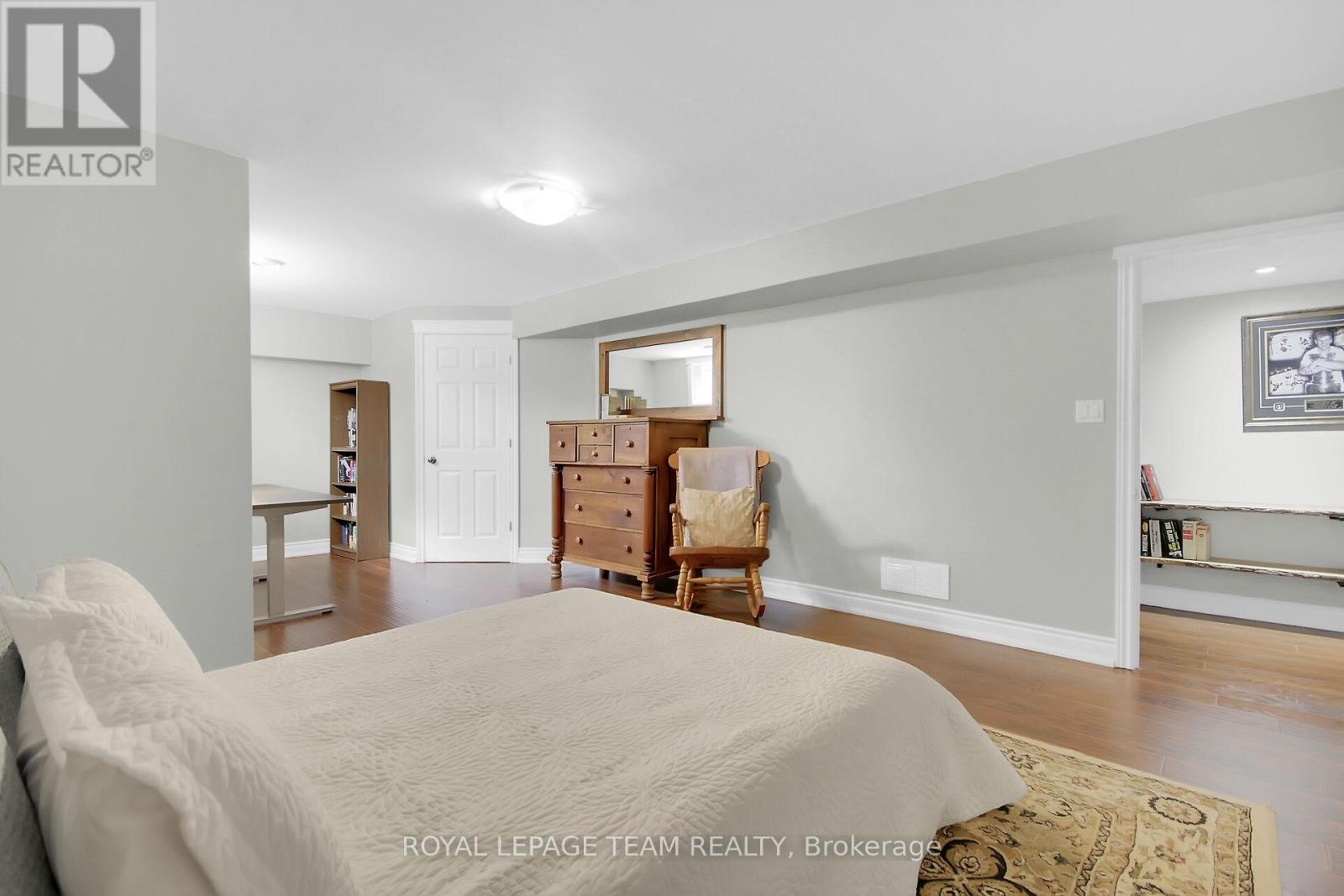 Photo 4 of 1484 Cobe Terrace, Ottawa ON
