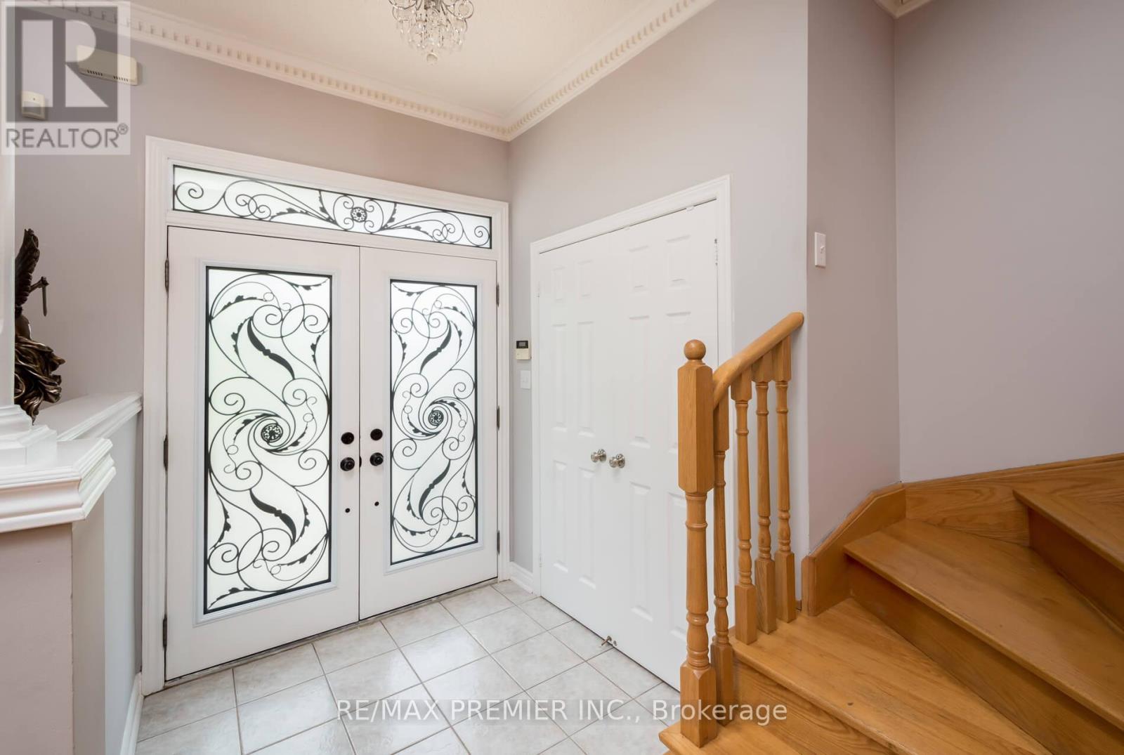 Photo 23 of 48 Braden Way, Vaughan ON