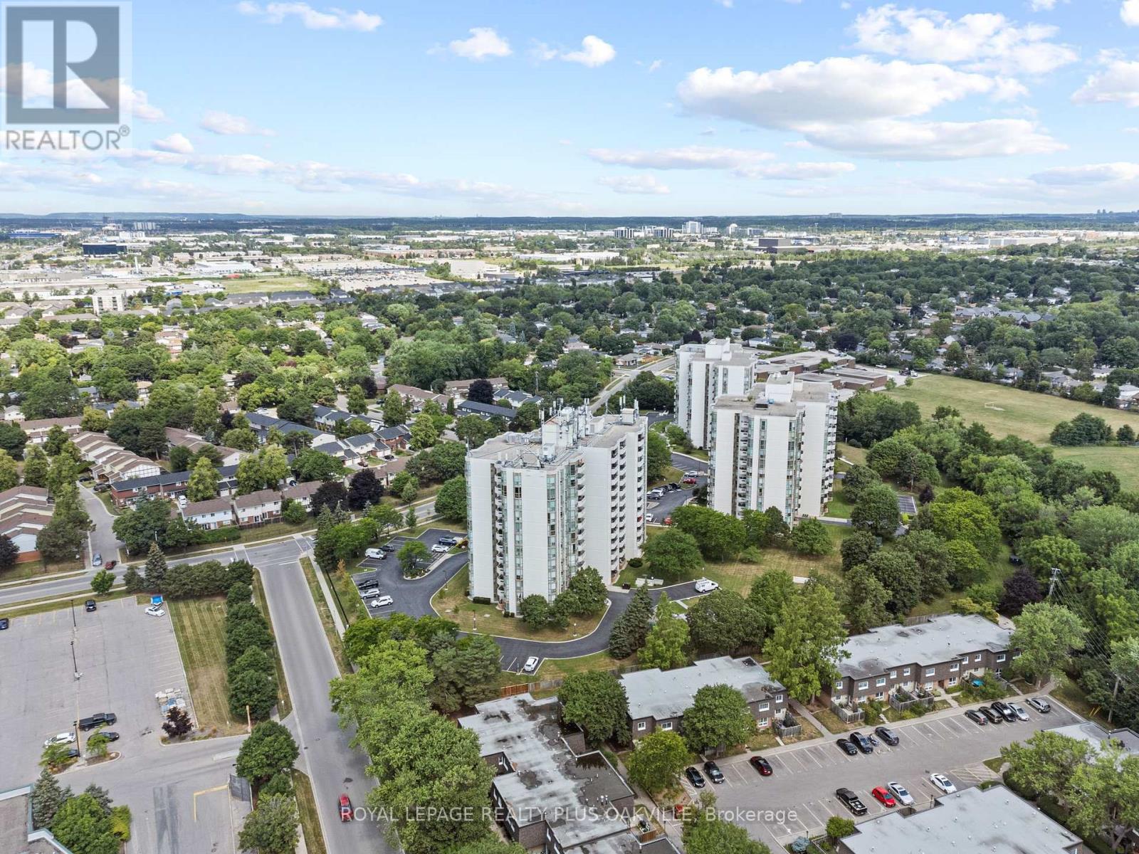 Photo 19 of 804 5070 Pinedale Avenue, Burlington ON