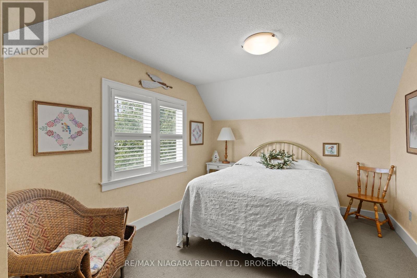 Photo 20 of 472 Geneva Street, St Catharines ON
