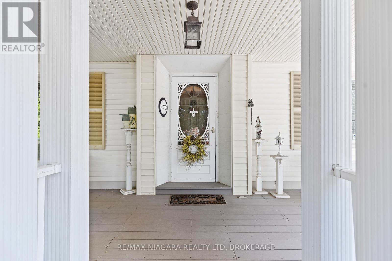 Photo 3 of 472 Geneva Street, St Catharines ON