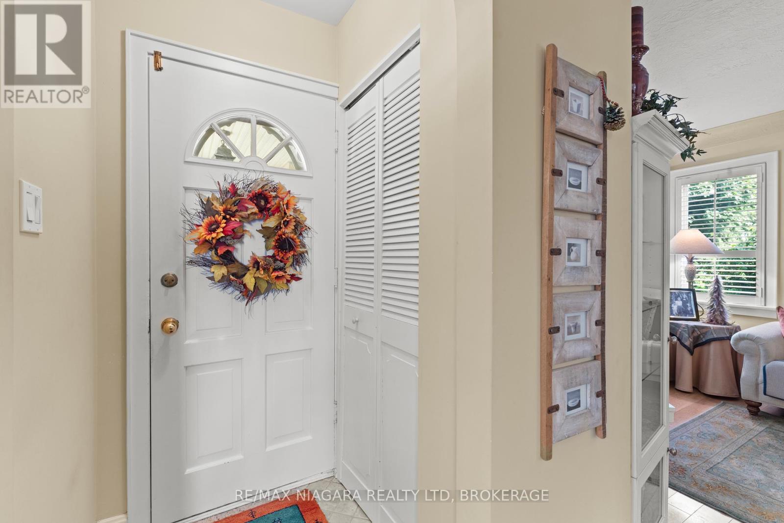 Photo 6 of 472 Geneva Street, St Catharines ON