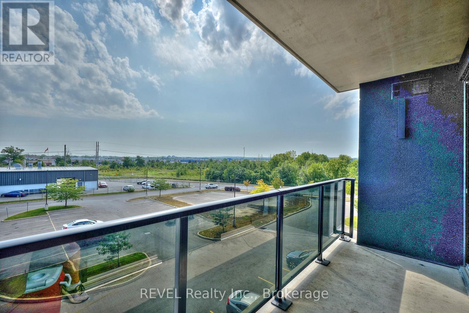 Photo 22 of 305 300 B Fourth Avenue, St Catharines ON